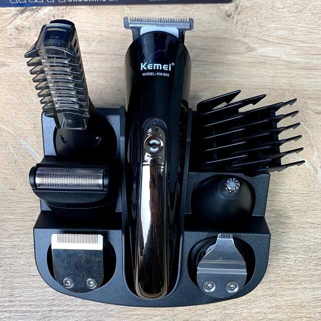  6 đầu chức năng tông đơ cắt tóc cạo râu chuyên nghiệp Kemei Km-600 